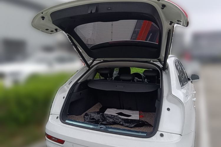 Used Audi Q3 2017 30 TFSI Fashion Model Trunk