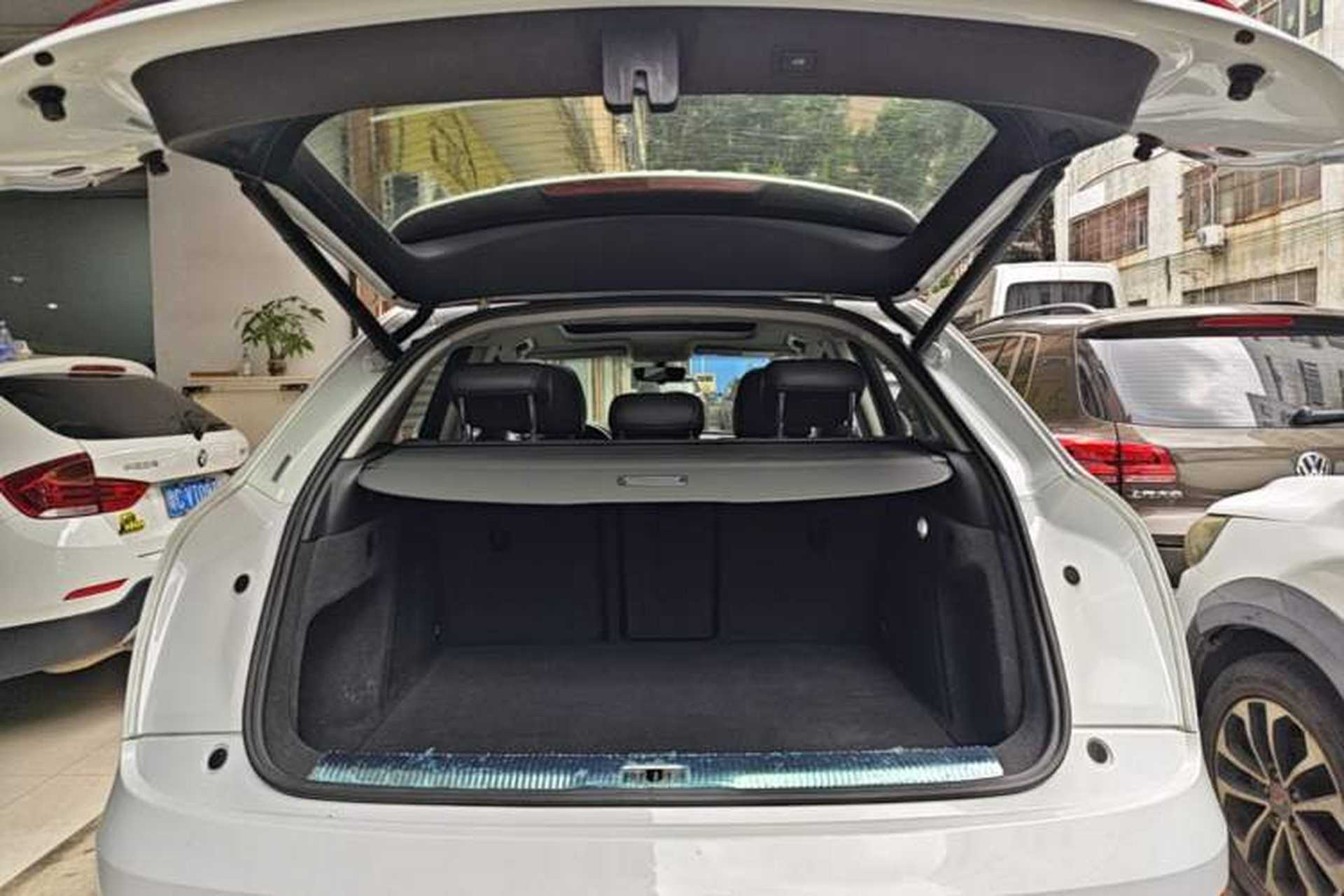 Used Audi Q3 2017 30 TFSI Fashion Model Trunk