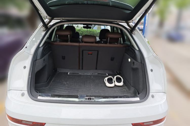 Used Audi Q3 2017 30 TFSI Fashion Model Trunk