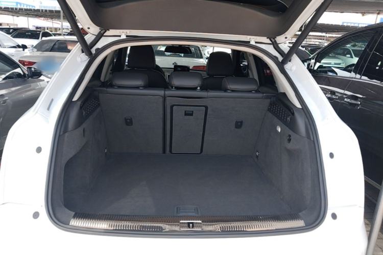 Used Audi Q3 2017 30 TFSI Fashion Model Trunk
