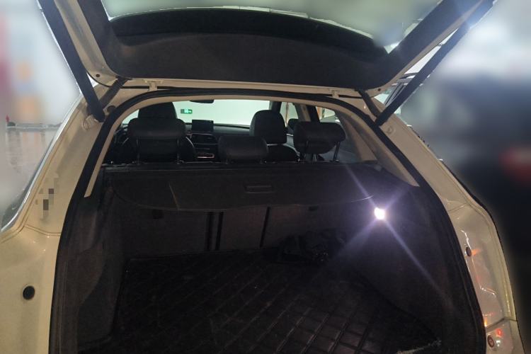 Used Audi Q3 2017 35 TFSI Fashion Model Trunk