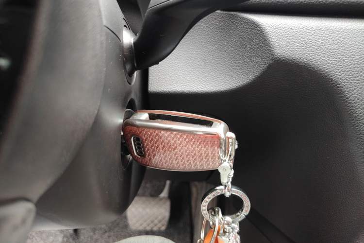 Used Audi Q3 2017 35 TFSI Fashion Model Vehicle Key