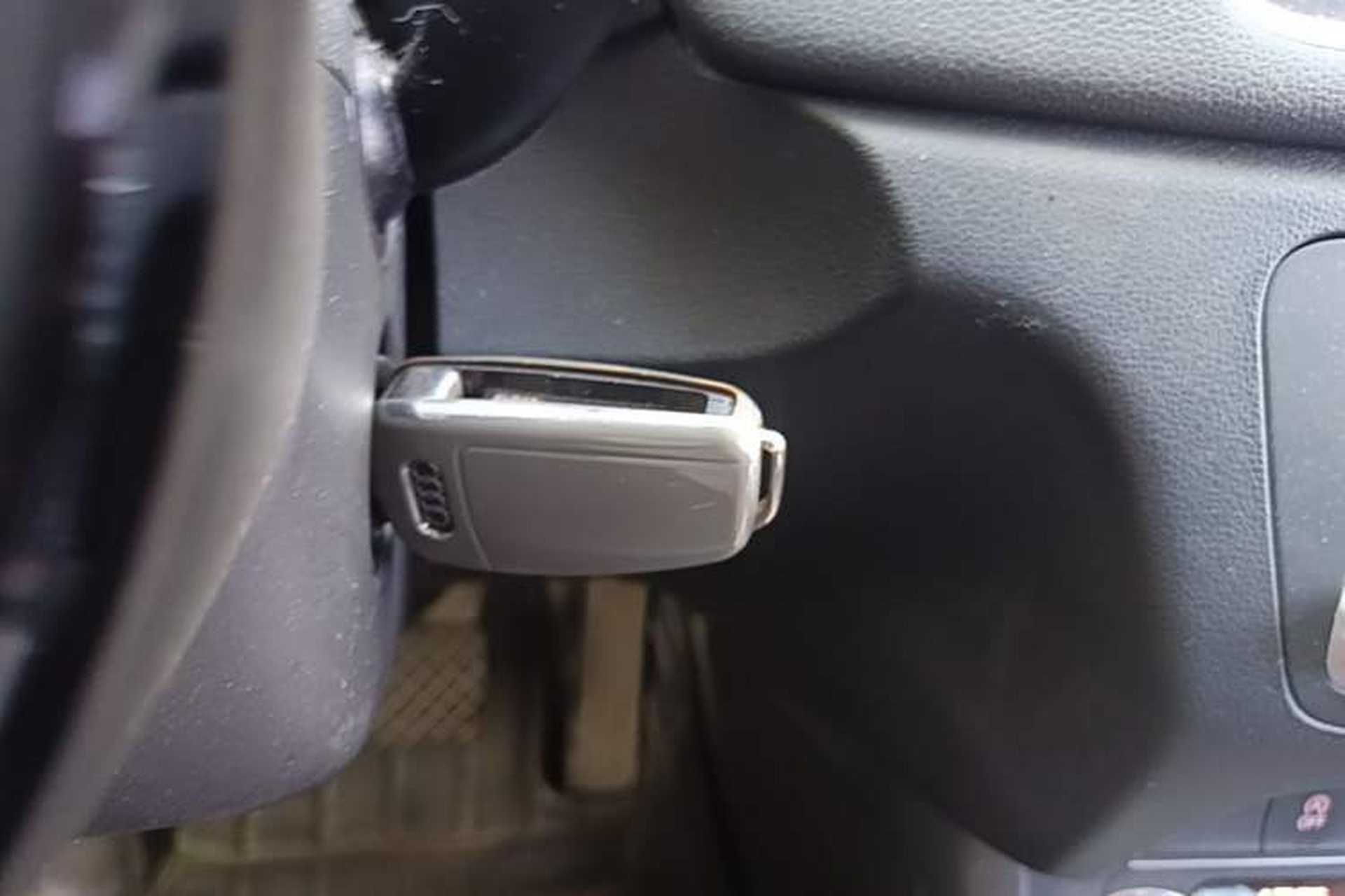 Used Audi Q3 2017 35 TFSI Fashion Model Vehicle Key