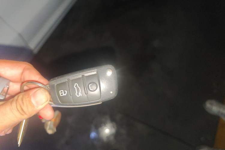Used Audi Q3 2017 30 TFSI Fashion Model Vehicle Key