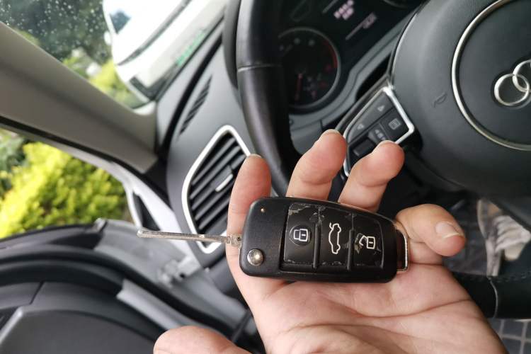 Used Audi Q3 2017 30 TFSI Fashion Model Vehicle Key