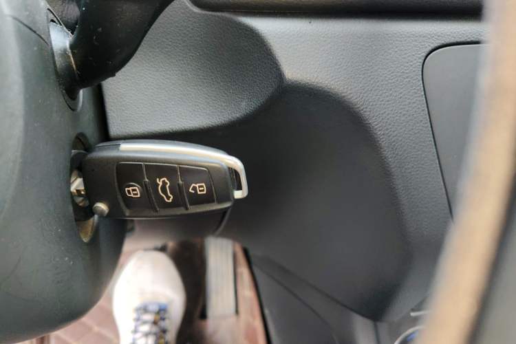 Used Audi Q3 2017 30 TFSI Fashion Model Vehicle Key