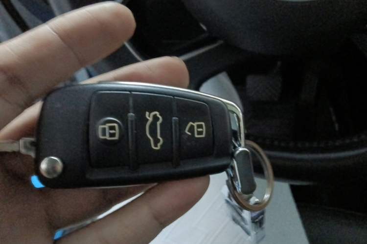 Used Audi Q3 2017 30 TFSI Fashion Model Vehicle Key