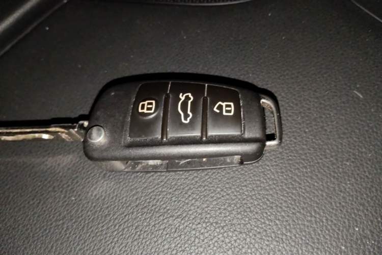 Used Audi Q3 2017 30 TFSI Standard Model Vehicle Key