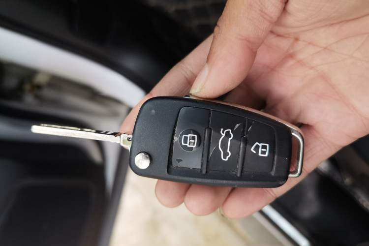 Used Audi Q3 2017 35 TFSI Fashion Model Vehicle Key