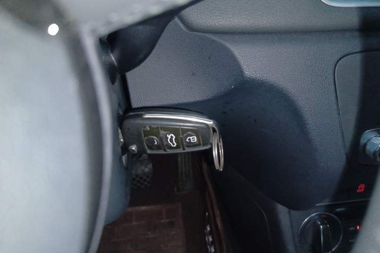 Used Audi Q3 2017 35 TFSI Fashion Model Vehicle Key