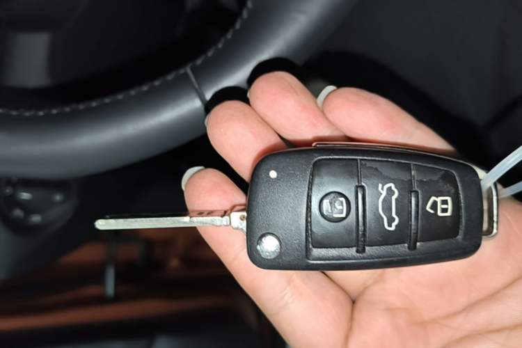 Used Audi Q3 2017 35 TFSI Fashion Model Vehicle Key