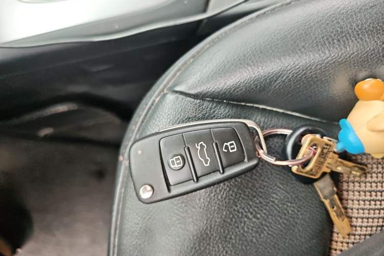 Used Audi Q3 2017 30 TFSI Fashion Model Vehicle Key