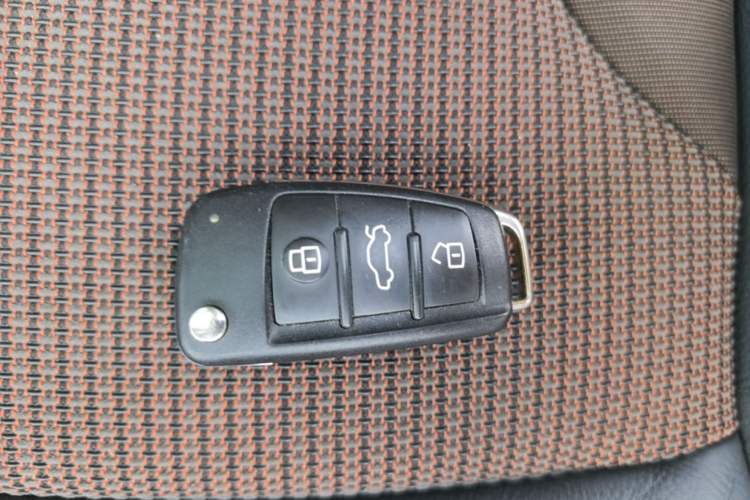 Used Audi Q3 2017 30 TFSI Fashion Model Vehicle Key