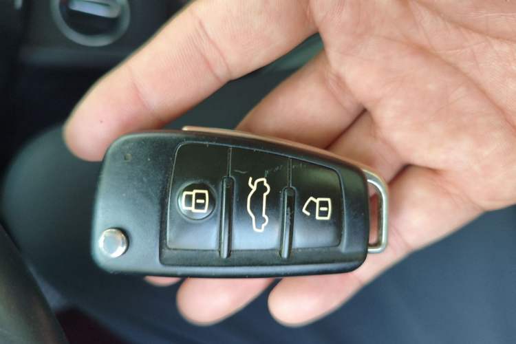 Used Audi Q3 2017 30 TFSI Fashion Model Vehicle Key