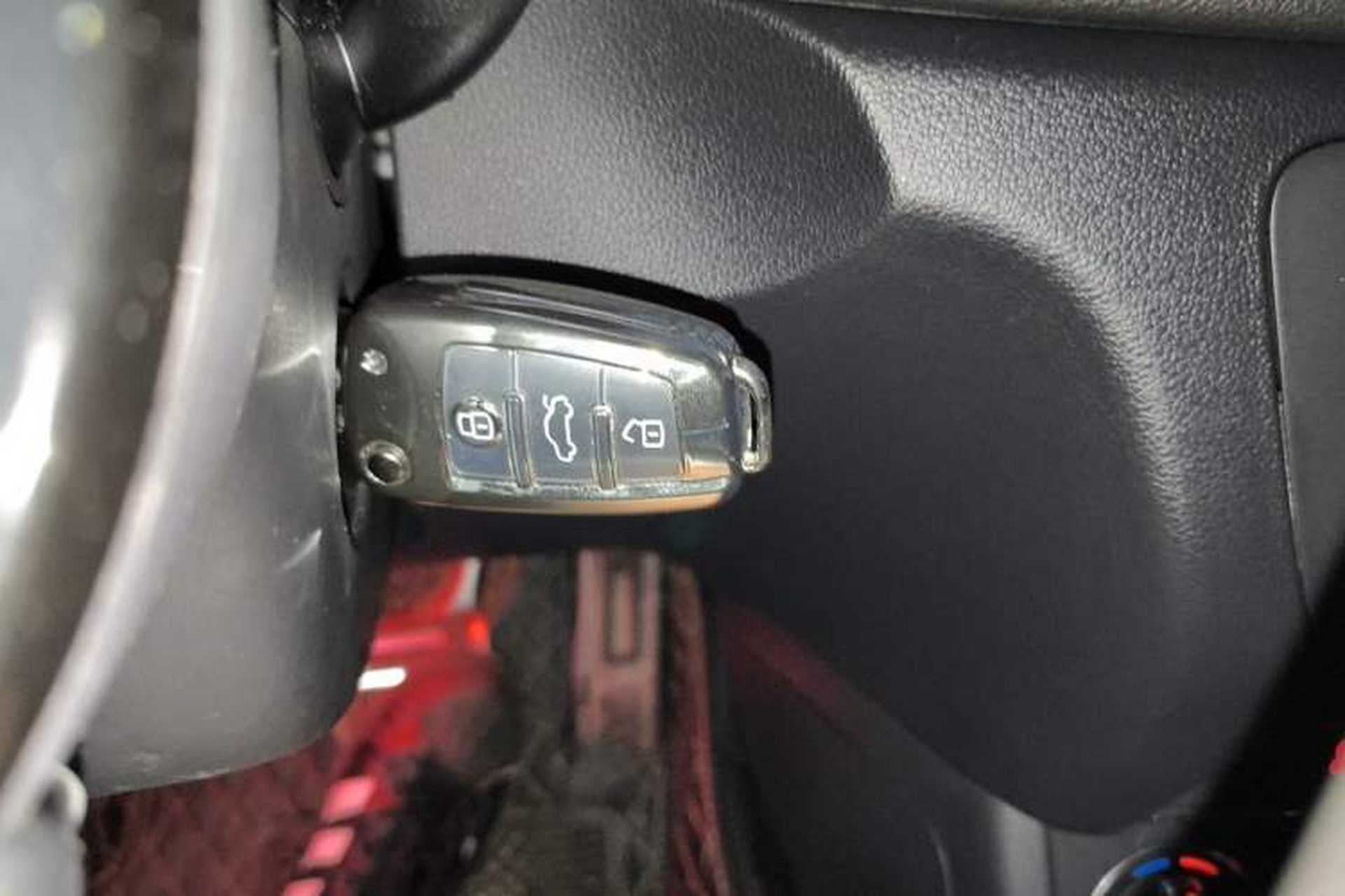 Used Audi Q3 2017 30 TFSI Fashion Model Vehicle Key