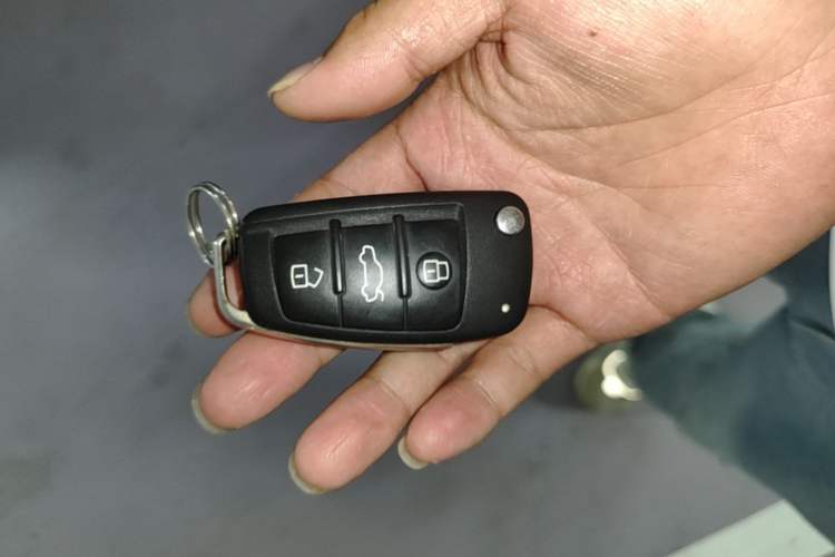 Used Audi Q3 2017 35 TFSI Sport Edition Vehicle Key