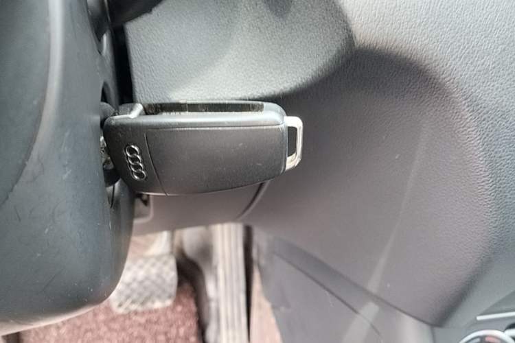 Used Audi Q3 2017 30 TFSI Fashion Model Vehicle Key