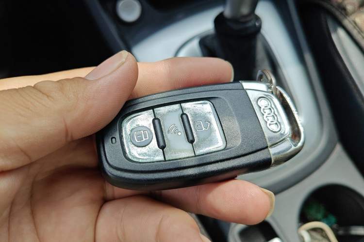 Used Audi Q3 2017 30 TFSI Fashion Model Vehicle Key