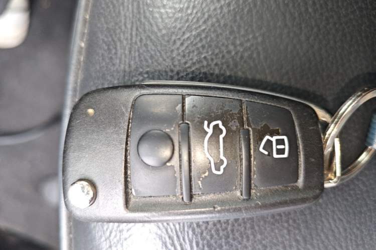 Used Audi Q3 2017 30 TFSI Fashion Model Vehicle Key