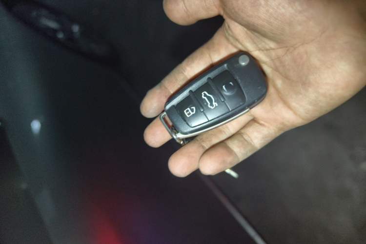 Used Audi Q3 2017 30 TFSI Fashion Model Vehicle Key