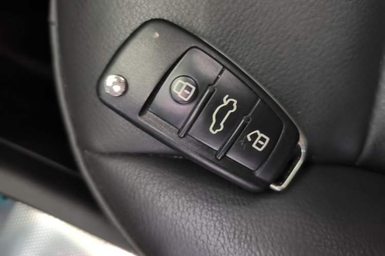Used Audi Q3 2017 30 TFSI Fashion Model Vehicle Key