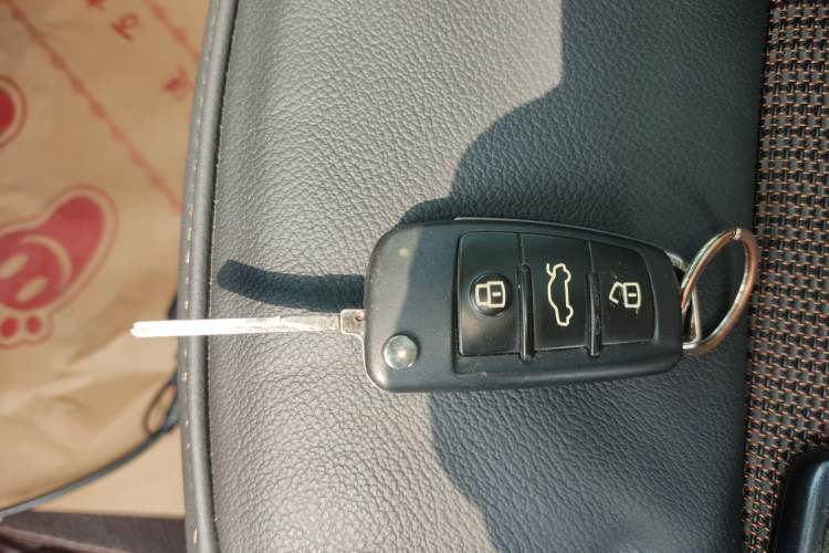 Used Audi Q3 2017 30 TFSI Fashion Model Vehicle Key