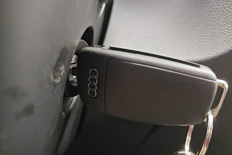 Used Audi Q3 2017 30 TFSI Fashion Model Vehicle Key