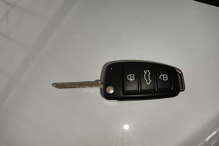 Used Audi Q3 2017 35 TFSI Fashion Model Vehicle Key