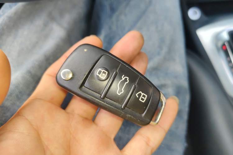 Used Audi Q3 2017 30 TFSI Fashion Model Vehicle Key