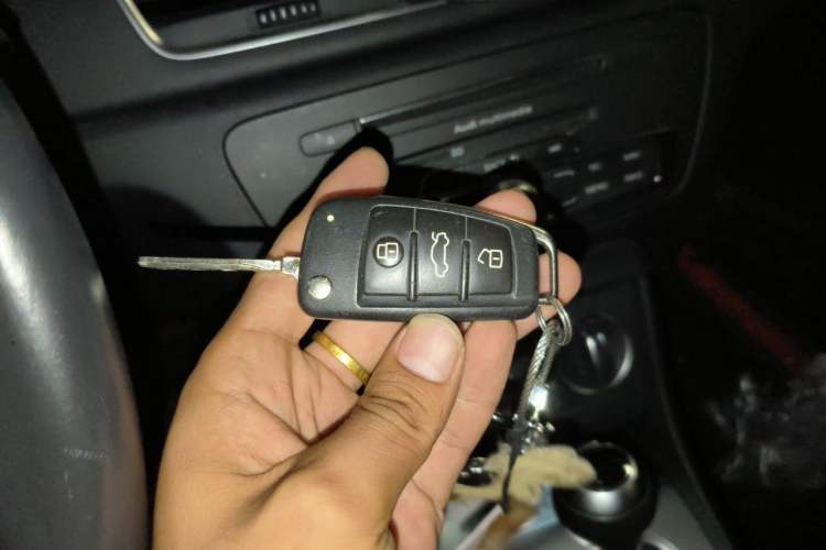 Used Audi Q3 2017 35 TFSI Fashion Model Vehicle Key