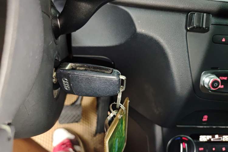 Used Audi Q3 2017 30 TFSI Fashion Model Vehicle Key