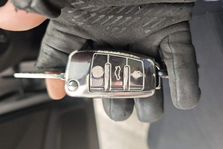 Used Audi Q3 2017 35 TFSI Fashion Model Vehicle Key