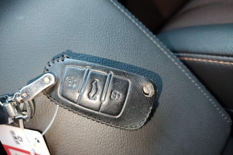 Used Audi Q3 2017 35 TFSI Fashion Model Vehicle Key
