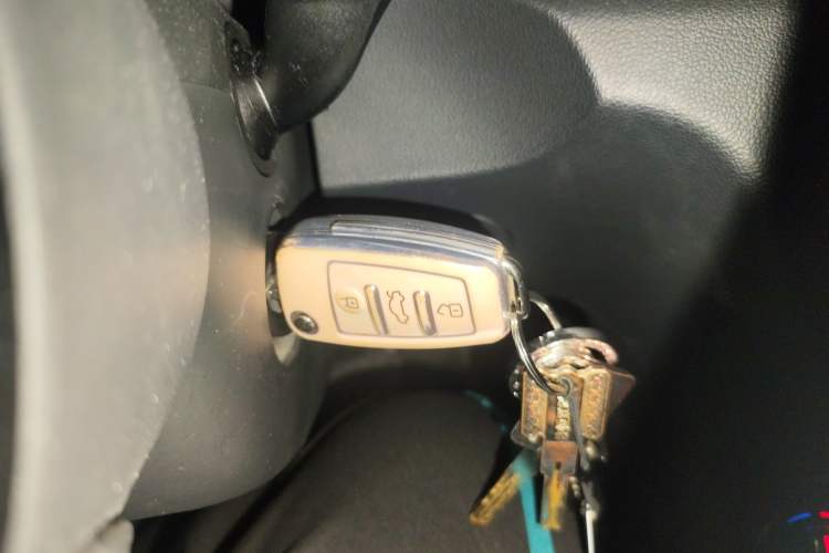 Used Audi Q3 2017 35 TFSI Fashion Model Vehicle Key