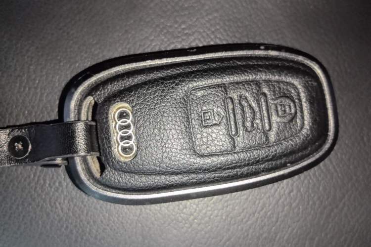 Used Audi Q3 2017 30 TFSI Fashion Model Vehicle Key