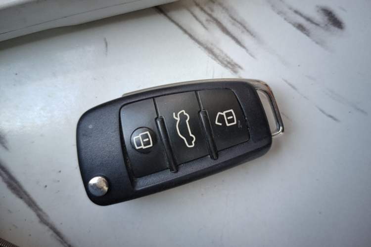 Used Audi Q3 2017 35 TFSI Fashion Model Vehicle Key