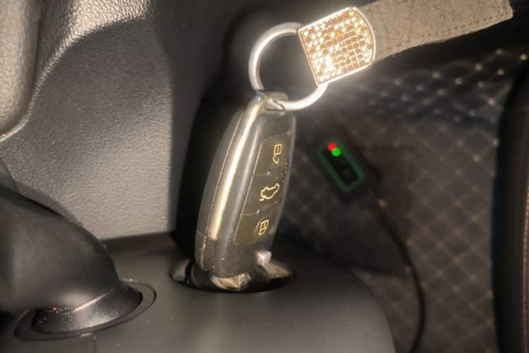 Used Audi Q3 2017 35 TFSI Fashion Model Vehicle Key
