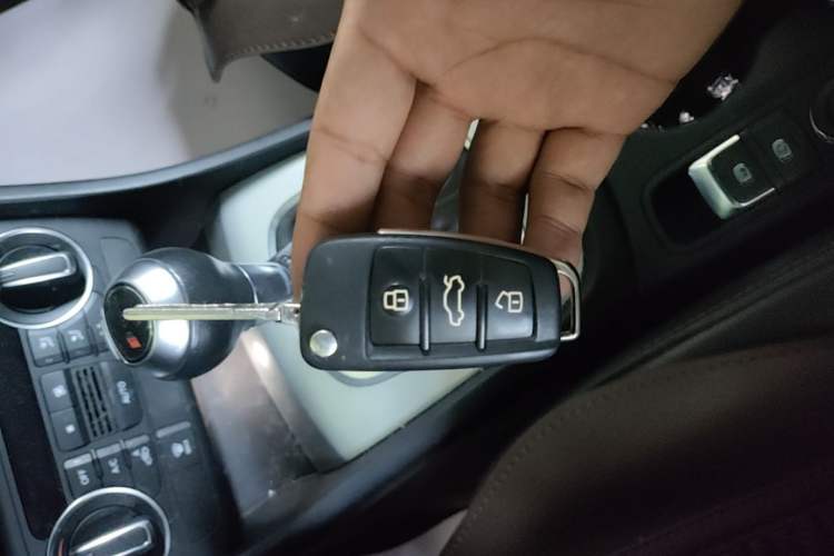 Used Audi Q3 2017 35 TFSI Fashion Model Vehicle Key