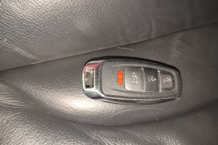 Used Audi Q3 2017 30 TFSI Fashion Model Vehicle Key