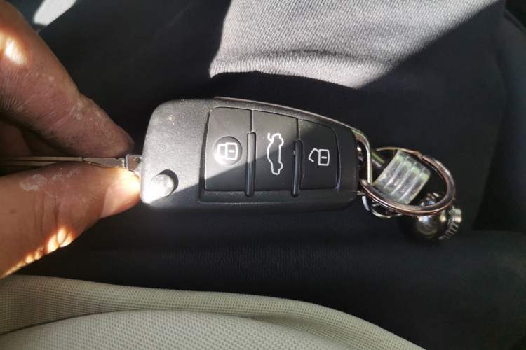 Used Audi Q3 2017 30 TFSI Fashion Model Vehicle Key