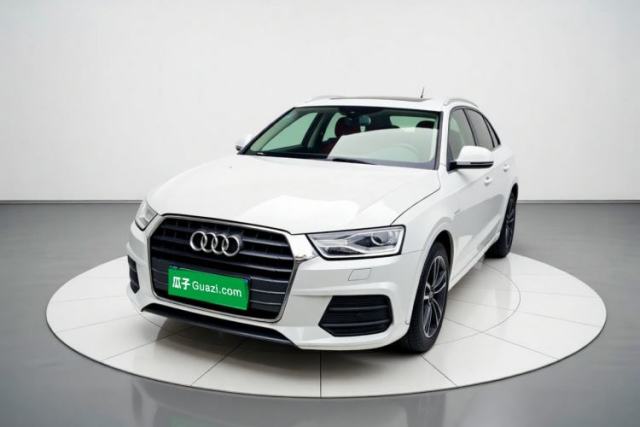 Ojetý Audi Q3 2017 30 TFSI Fashion Model