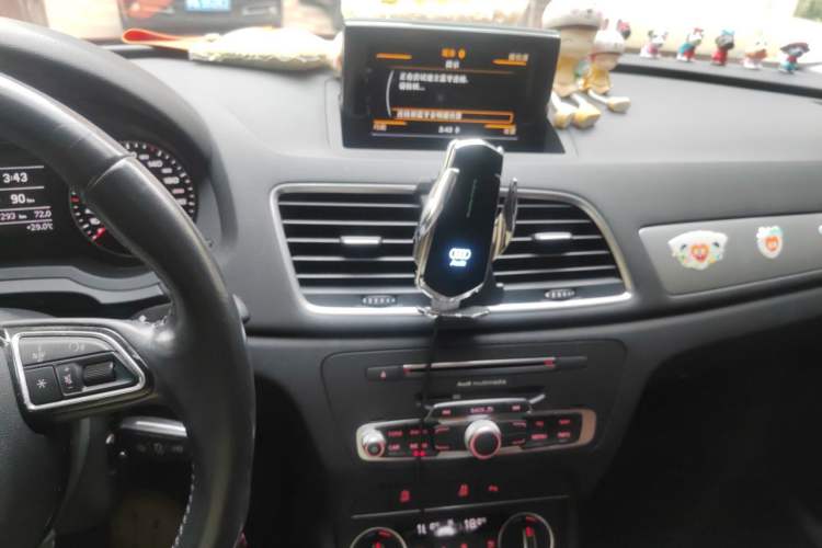 Used Audi Q3 2017 30 TFSI Fashion Model Audio And AC Panel