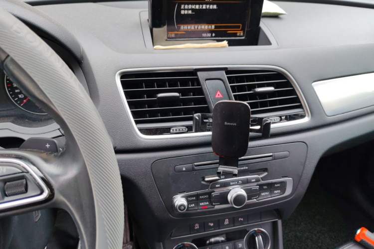 Used Audi Q3 2017 30 TFSI Fashion Model Audio And AC Panel