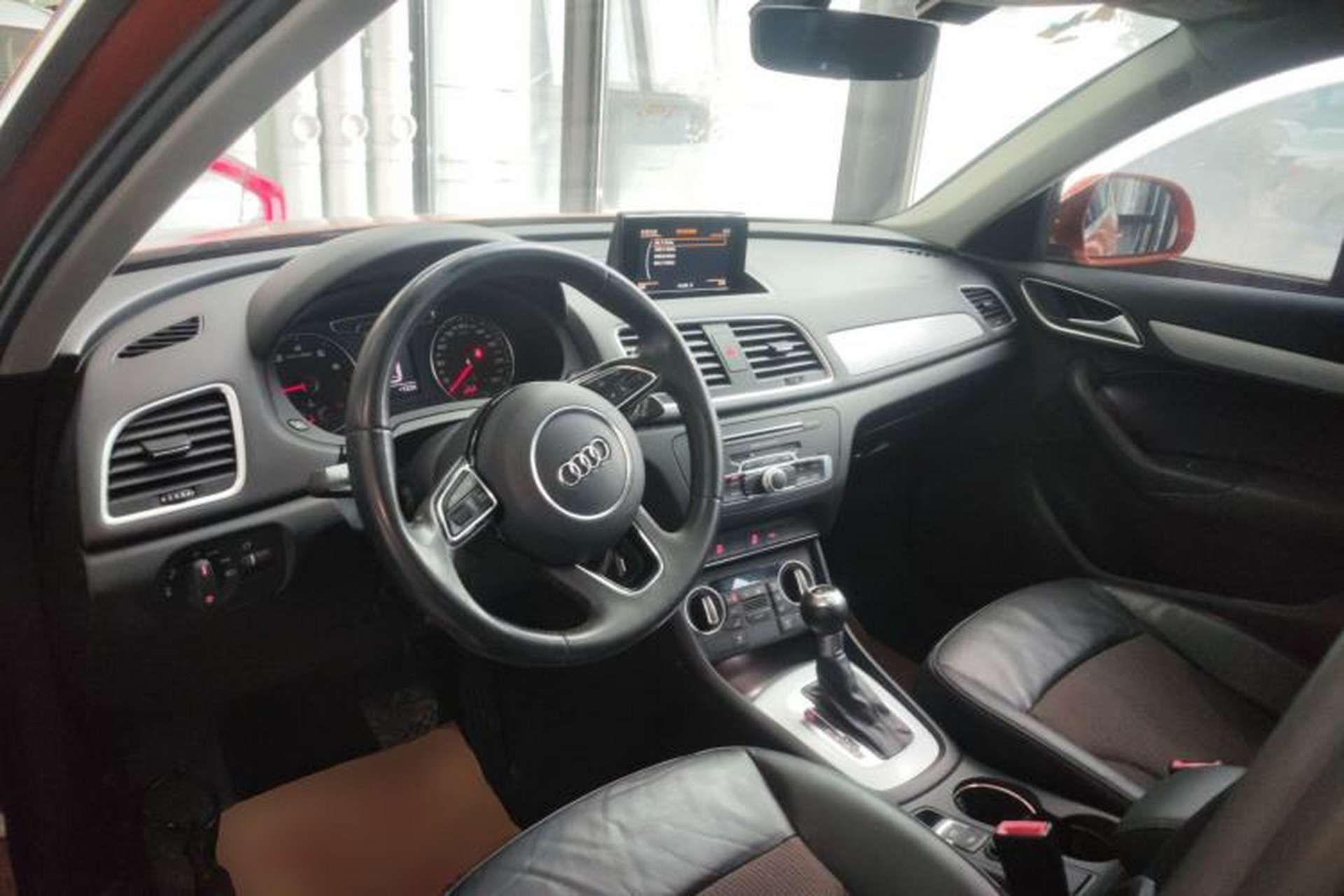 Used Audi Q3 2017 35 TFSI Fashion Model Center Console