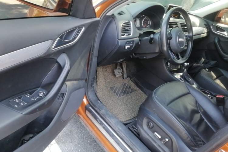 Used Audi Q3 2017 30 TFSI Fashion Model Driver Seat
