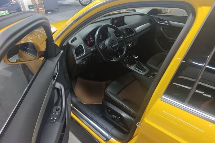 Used Audi Q3 2017 35 TFSI Fashion Model Driver Seat