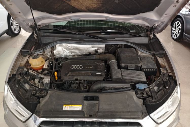 Used Audi Q3 2017 35 TFSI Fashion Model Engine Bay
