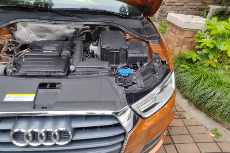 Used Audi Q3 2017 30 TFSI Fashion Model Engine Bay Left