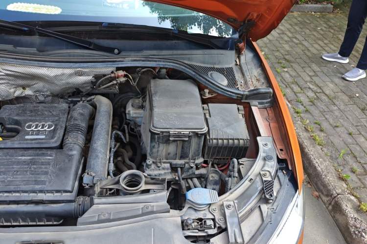 Used Audi Q3 2017 30 TFSI Fashion Model Engine Bay Left