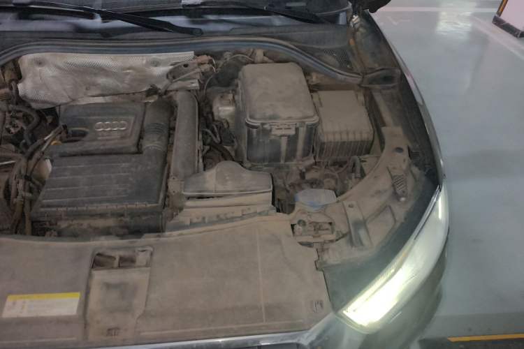Used Audi Q3 2017 30 TFSI Fashion Model Engine Bay Left